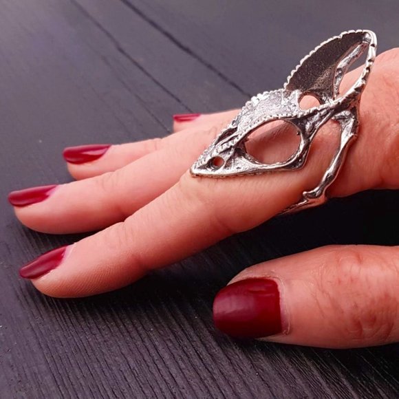 Sterling Silver Hand-cast Chameleon Lizard Skull Finger Ring - Picture 1 of 5